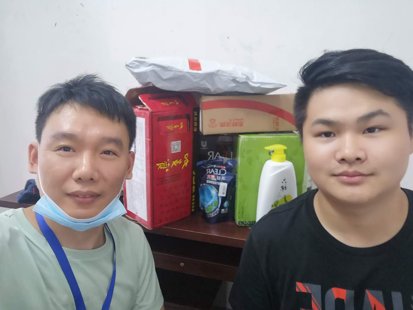 关爱职工 · 夏送清凉 | EVO视讯工会赴一线送清凉,致敬高温下的坚守