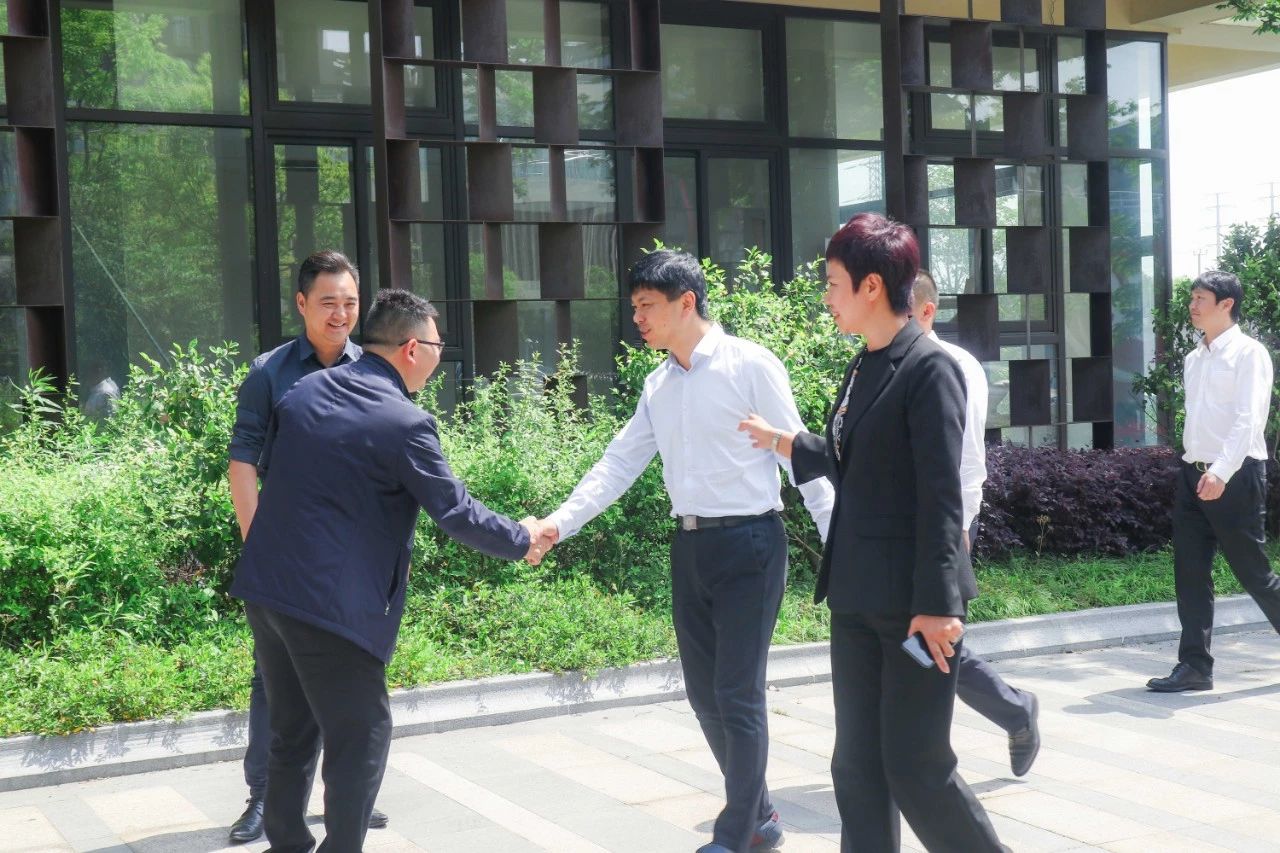 快讯 | 温州市瓯海区领导一行莅临EVO视讯参观考察
