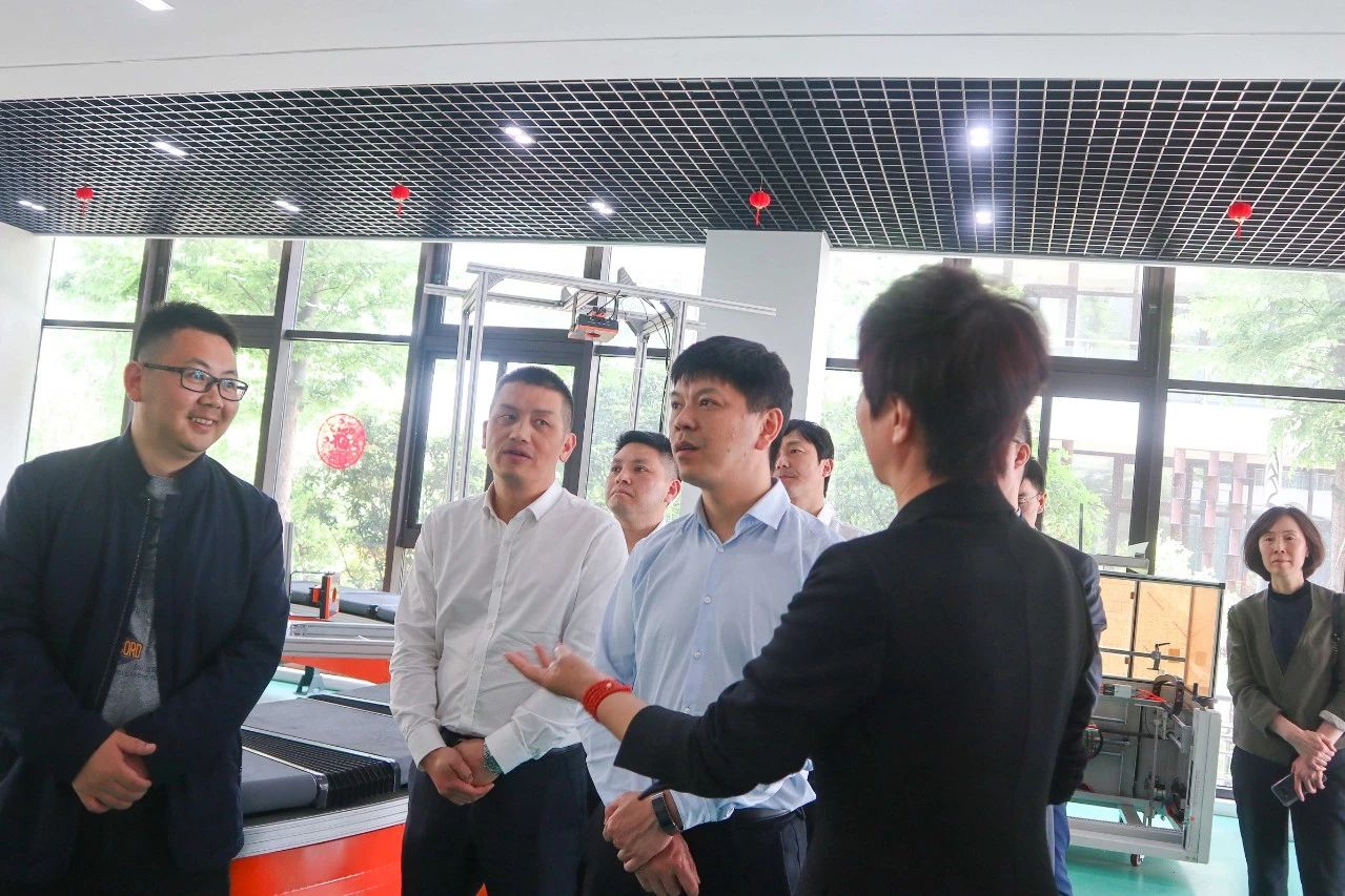 快讯 | 温州市瓯海区领导一行莅临EVO视讯参观考察