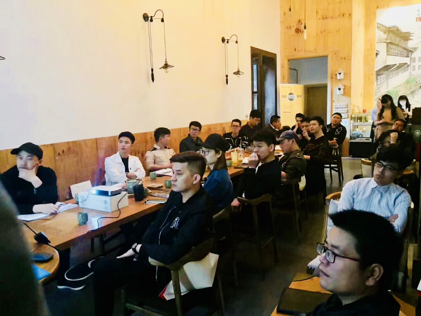 新闻 | EVO视讯执行副总裁王雷受邀出席“智能仓储智慧物流·提升新零售竞争力”主题分享会