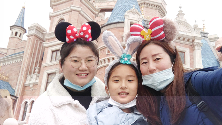 Happy Women’s Day | 欢度三八节，我们相约上海迪士尼乐园