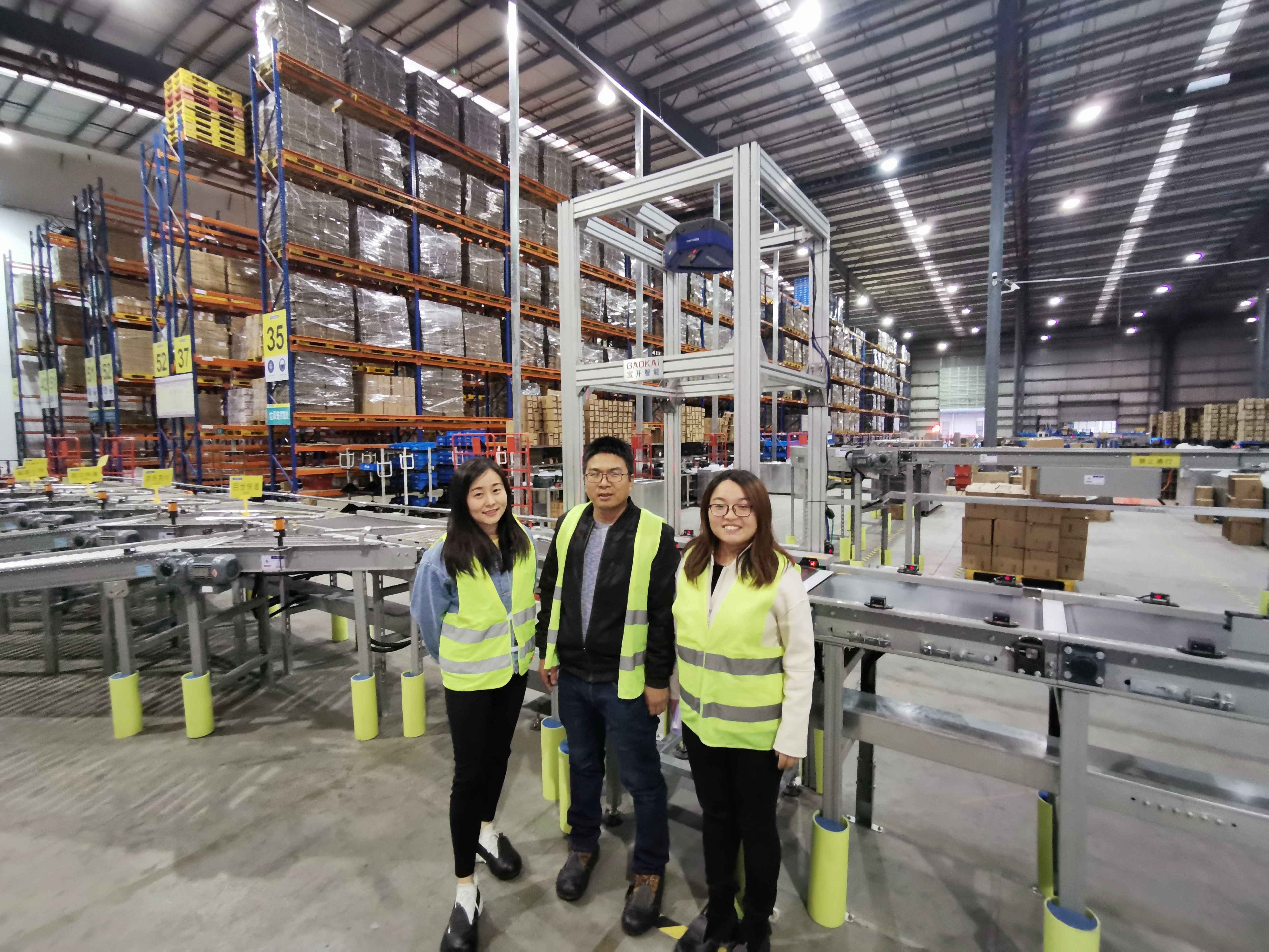 11月中旬，EVO视讯工会组织开展“走一线、送温暖”关爱员工暖冬行动。