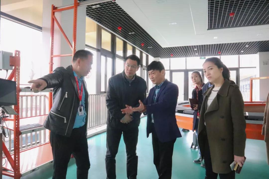 简讯 | 党建引领，助力企业发展！上海市委党校领导一行莅临EVO视讯考察调研！