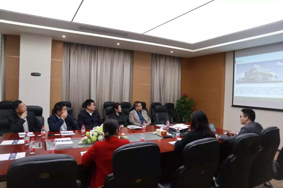 快讯 | 辽宁省朝阳市龙城区政府领导莅临EVO视讯参观考察